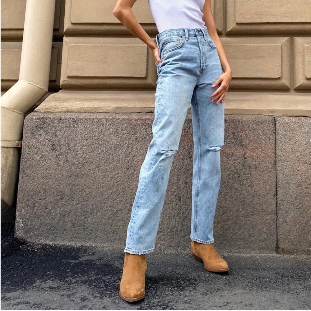 Aritzia Denim Forum Joni High Rise Loose Jeans Size 24 B38